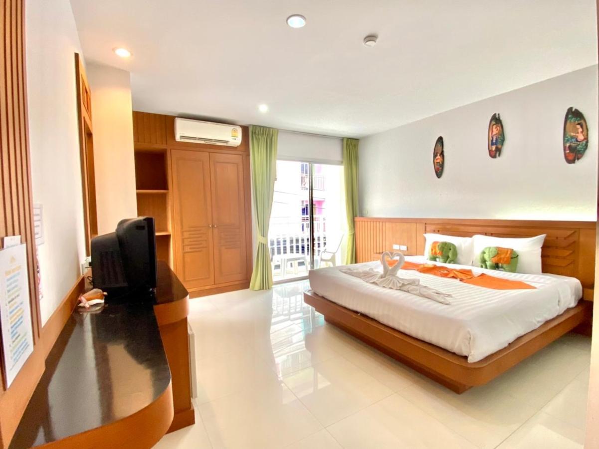 One World One Home Patong 2 Esterno foto