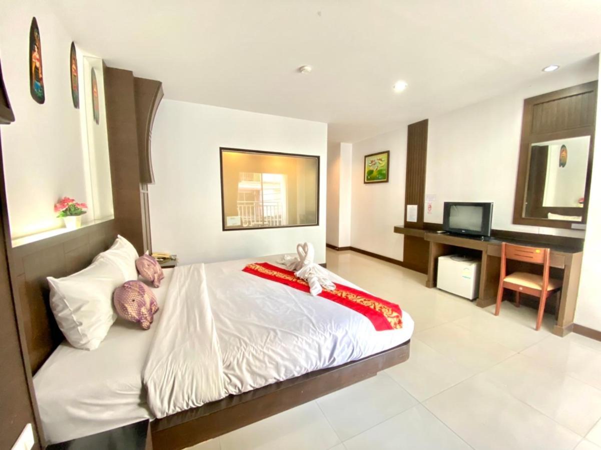 One World One Home Patong 2 Esterno foto