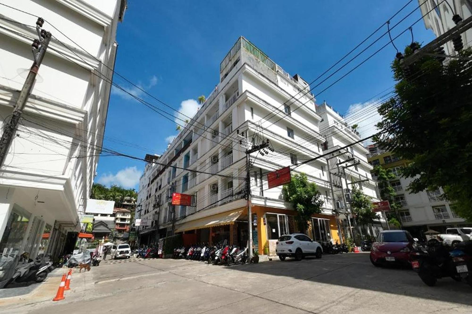 One World One Home Patong 2 Esterno foto